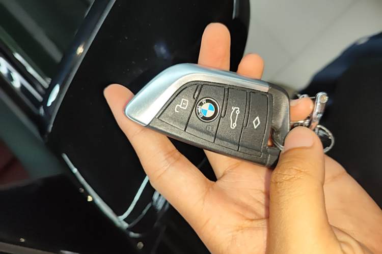 BMW i4 M50 2024 #11 BMW i4 M50 2024 car image #11