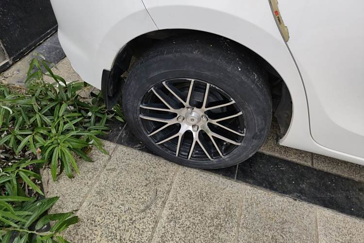 Toyota Vios FS 2019 صورة سيارة #11