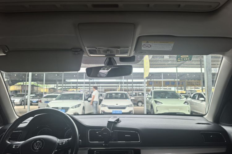 Volkswagen Cross Lavida 2016 immagine di auto #11