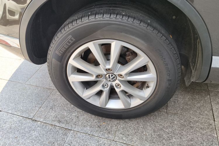 Volkswagen Touareg 2017 #11 Volkswagen Touareg 2017 car image #11