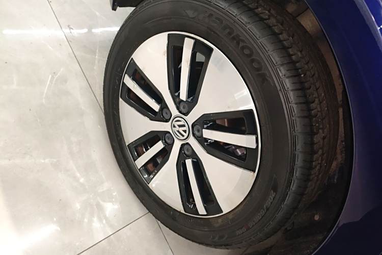 Volkswagen Golf Pure Electric 2020 image de voiture #11