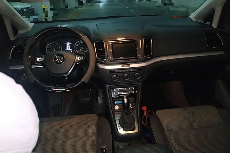 Volkswagen Sharan 2018 immagine di auto #11