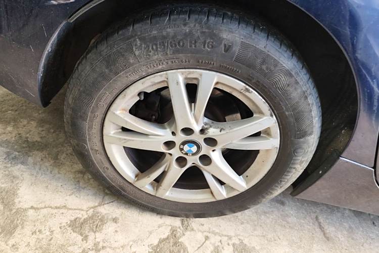 BMW 2 Series Tourer 2017 imagem de carro #11