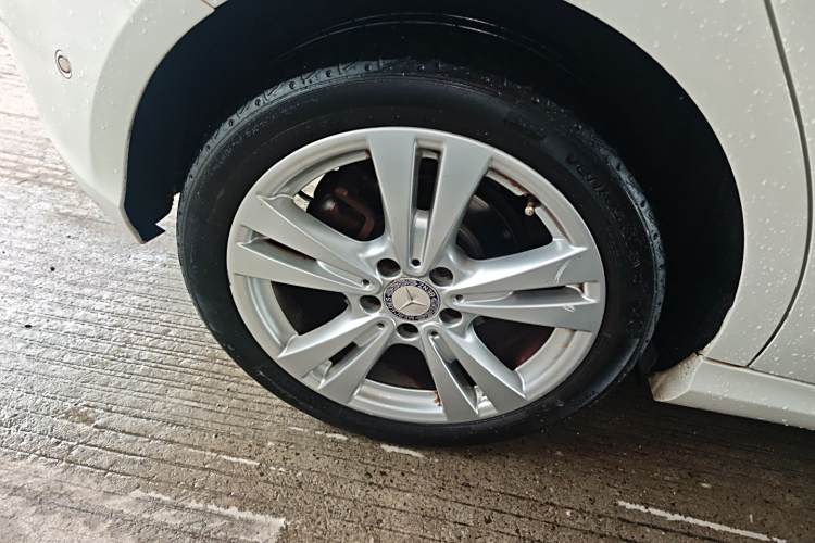 Mercedes-Benz A Class (Imported) 2016 car image #11