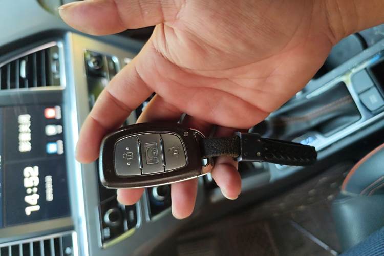 Hyundai Sonata NFC 2017 #11 Hyundai Sonata NFC 2017 صورة سيارة #11