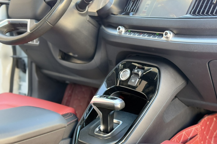 Haval H2s 2018 imagem de carro #11