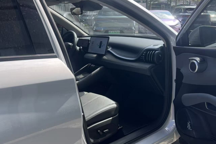 比亚迪 元PLUS 2025 汽车图片 #11