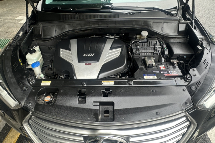 Hyundai Grand Santa Fe 2017 #11 Hyundai Grand Santa Fe 2017 car image #11