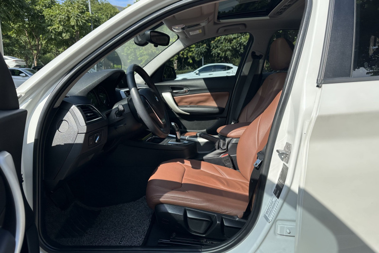 BMW 1 Series (Imported) 2018 car image #11