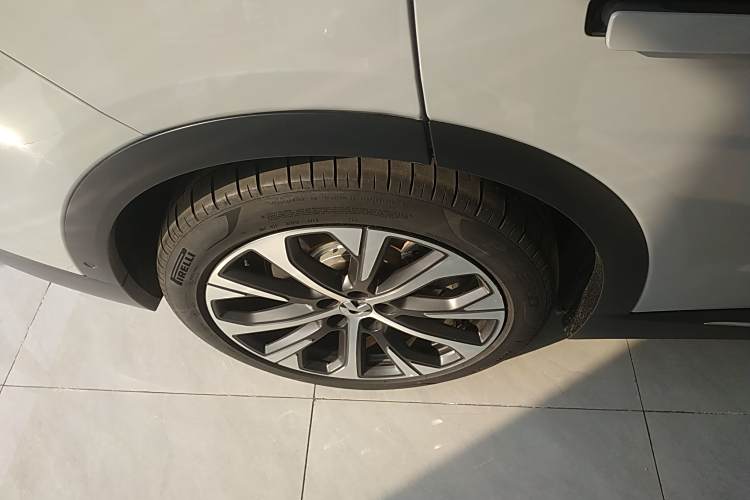 蔚来 蔚来EC7 2024 汽车图片 #11