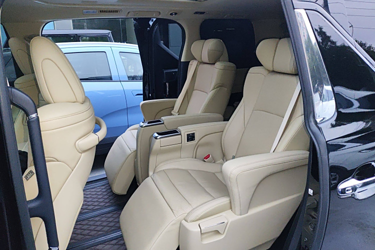 丰田 埃尔法 2022 汽车图片 #11