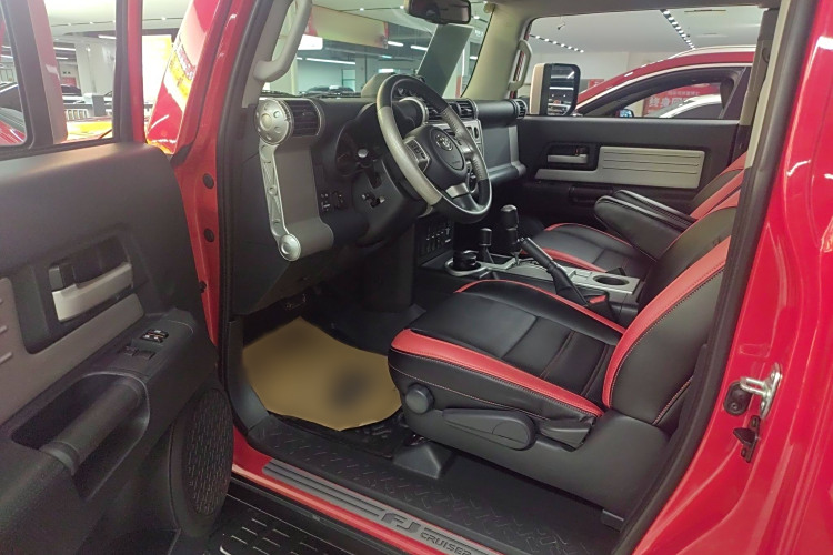 Toyota FJ Cruiser 2019 #11 Toyota FJ Cruiser 2019 car image #11