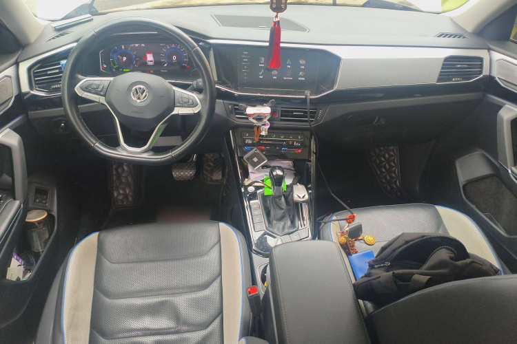 Volkswagen Tayron GTE 2020 car image #11
