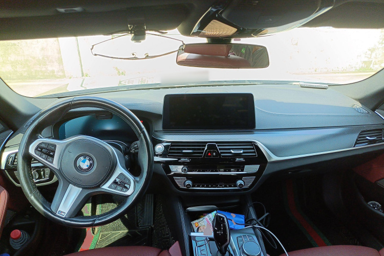 BMW M5 New Energy 2021 car image #11