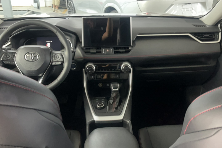 丰田 威兰达新能源 2022 #11 丰田 威兰达新能源 2022 汽车图片 #11