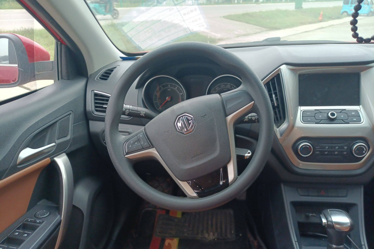 MG GT 2017 #11 MG GT 2017 car image #11