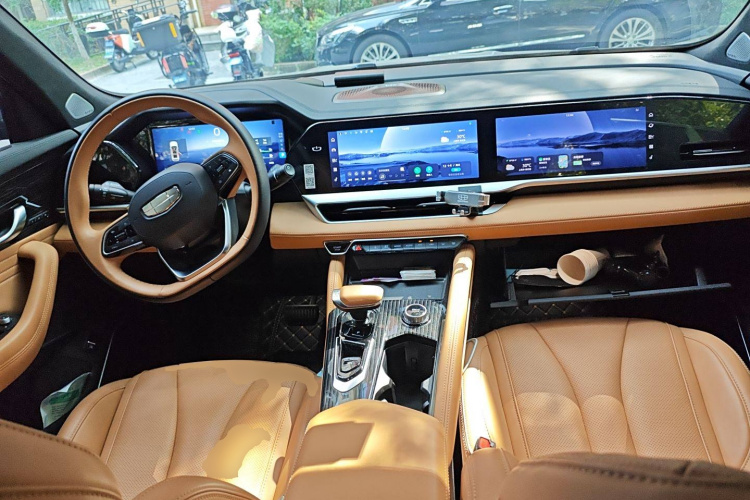 GEELY Monjaro EREV 2023 car image #11