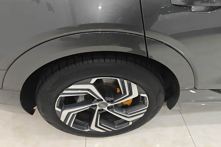 Audi e-tron 2022 imagen de coche #11