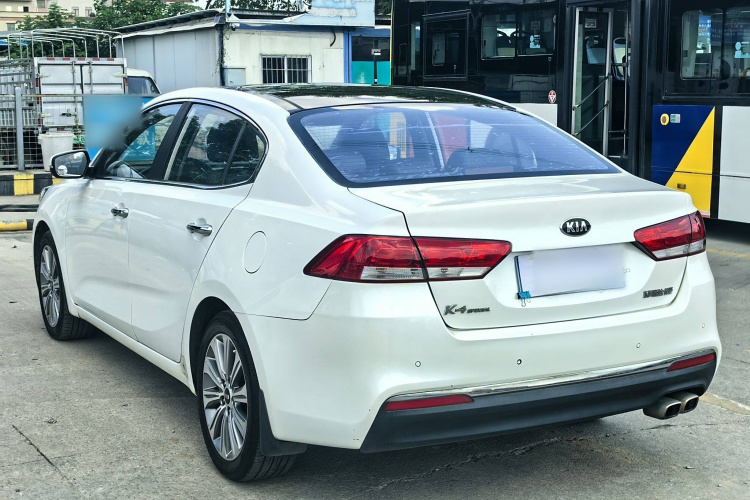 起亚 起亚K4 2016 汽车图片 #11