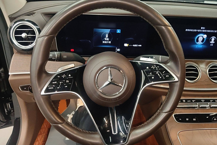 Mercedes-Benz E Class New Energy 2023 car image #11