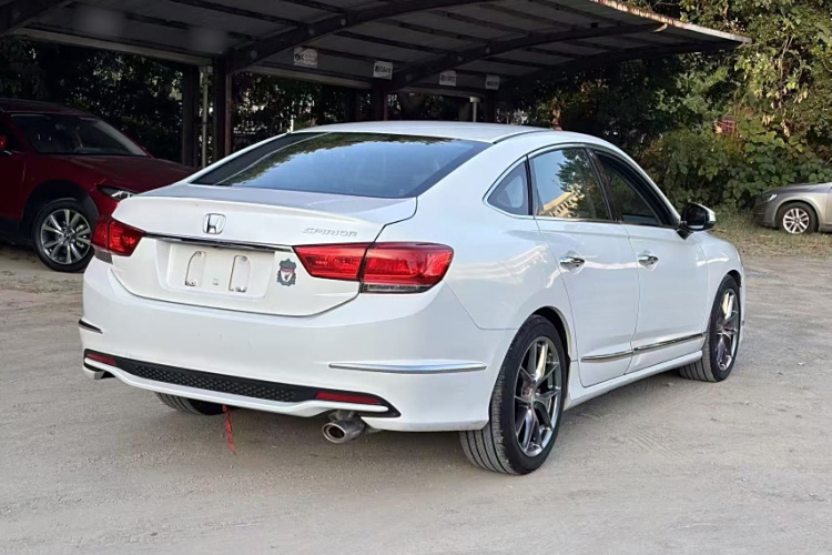 Honda Spirior 2016 car image #11