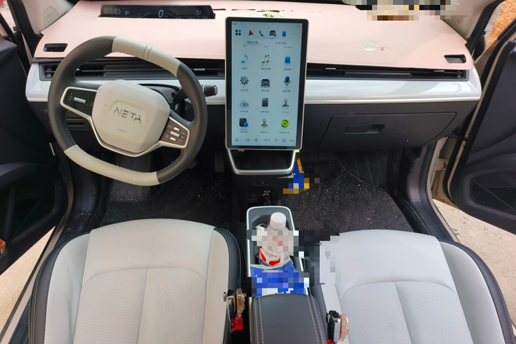 哪吒汽车 哪吒AYA 2024 汽车图片 #11