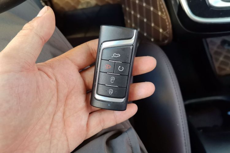 GAC Trumpchi M6 2019 immagine di auto #11