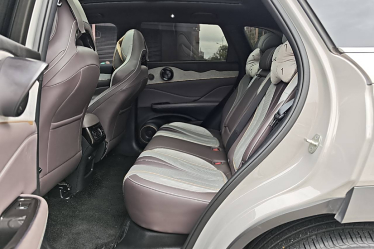 BYD Frigate 07 2023 #11 BYD Frigate 07 2023 car image #11