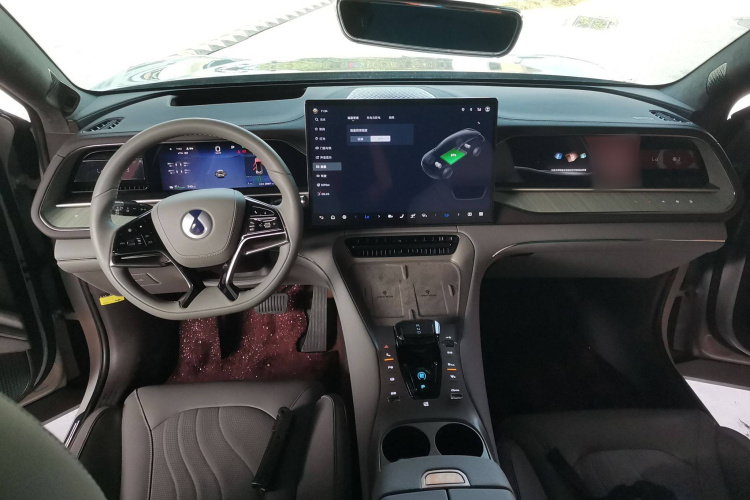 Denza N7 2024 car image #11