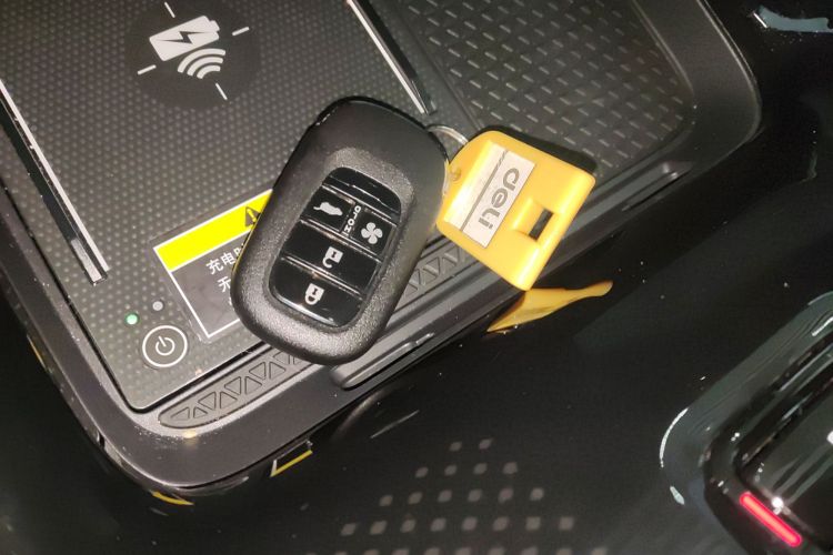 Honda P7 2025 car image #11