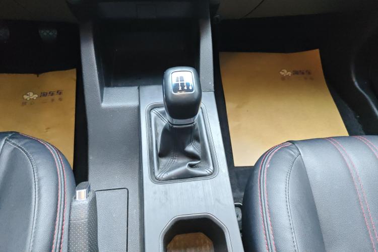 Jetour X70M 2020 #11 Jetour X70M 2020 car image #11