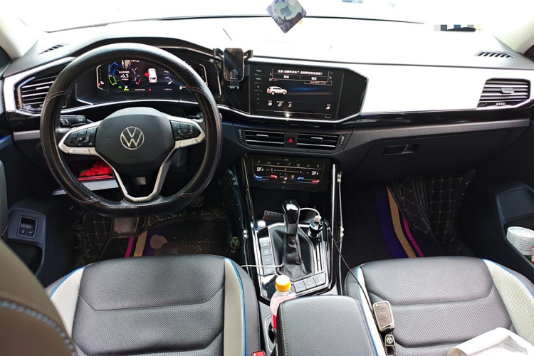 Volkswagen Tayron GTE 2021 #11 Volkswagen Tayron GTE 2021 car image #11