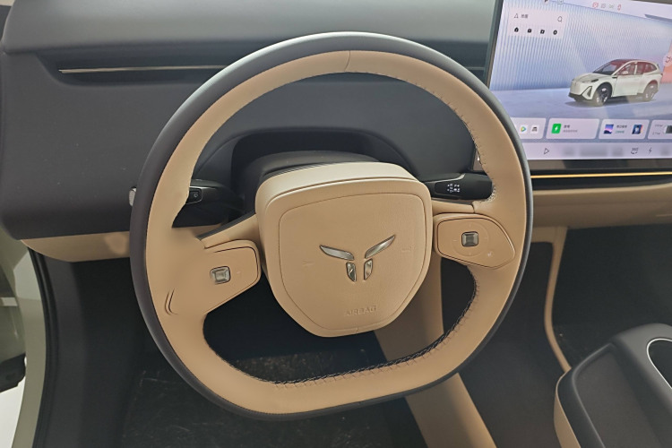 HongQi TianGong 06 صورة سيارة #11