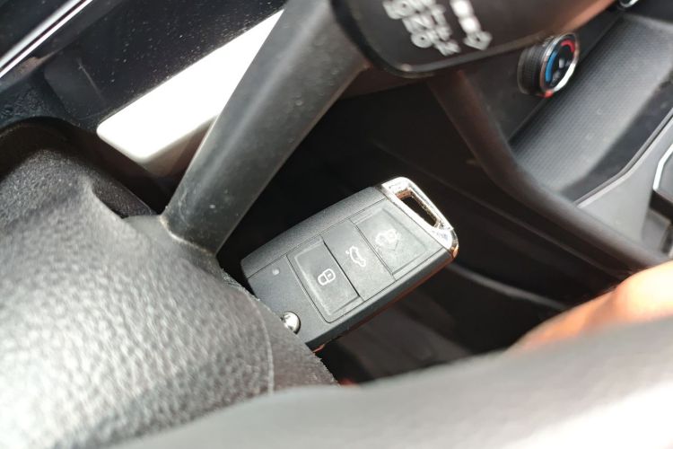 Volkswagen Lavida 2020 car image #11