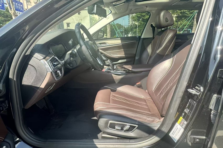 BMW M5 New Energy 2018 #11 BMW M5 New Energy 2018 immagine di auto #11