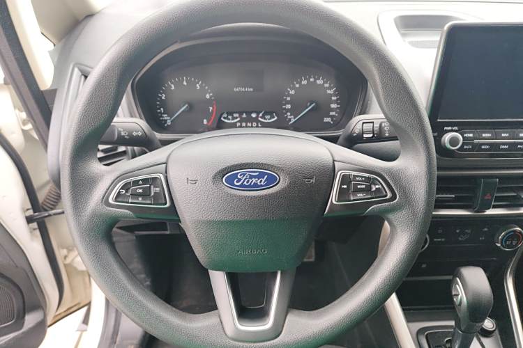 Ford EcoSport 2018 image de voiture #11