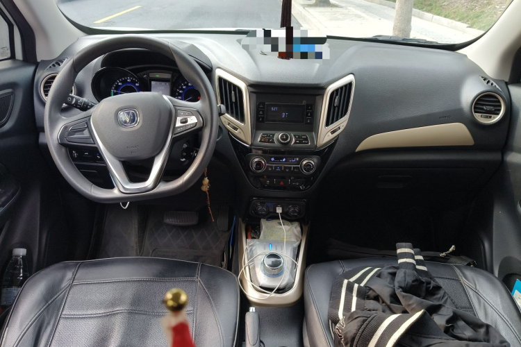 Changan CS15 EV 2018 #11 Changan CS15 EV 2018 car image #11