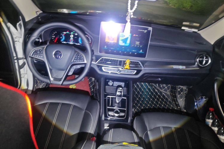 BYD Song New Energy 2018 #11 BYD Song New Energy 2018 car image #11