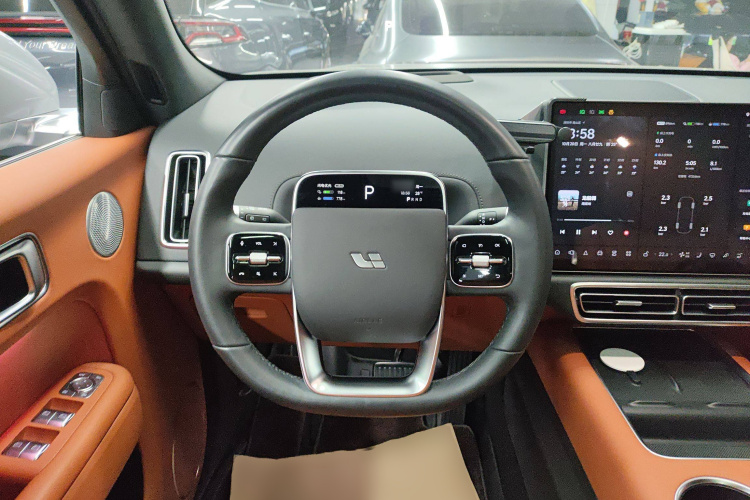 Li L7 2024 immagine di auto #11