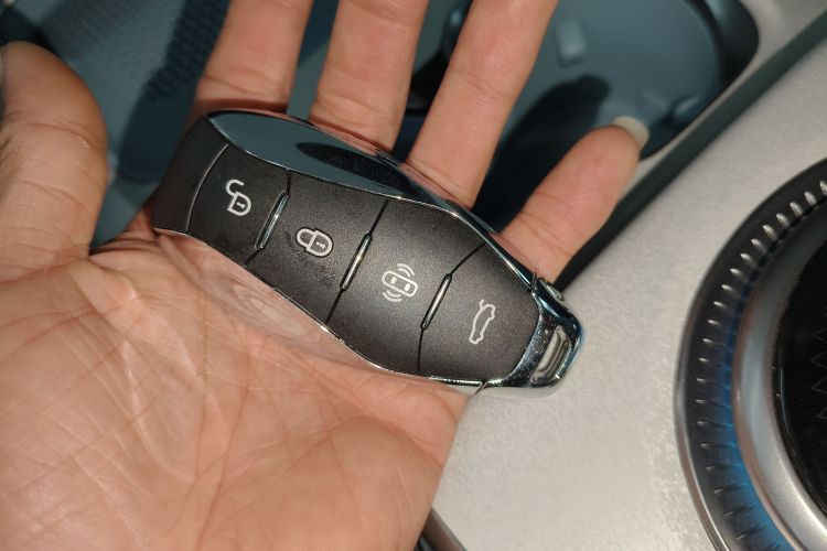 HongQi TianGong 08 2025 car image #11