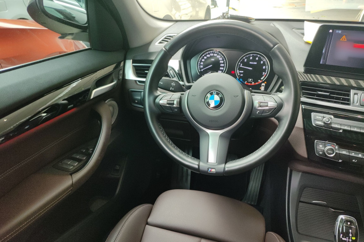 BMW X1 M35Li 2022 #11 BMW X1 M35Li 2022 car image #11