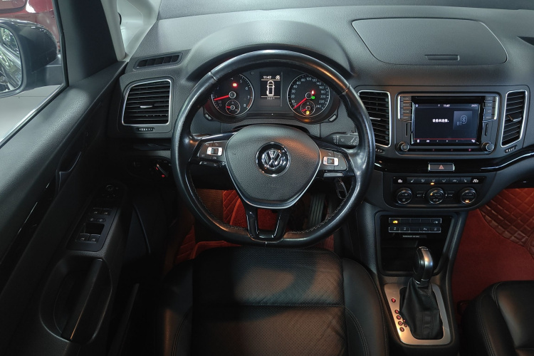 Volkswagen Sharan 2018 immagine di auto #11