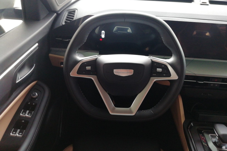 GEELY OkavangoR7 2025 car image #11