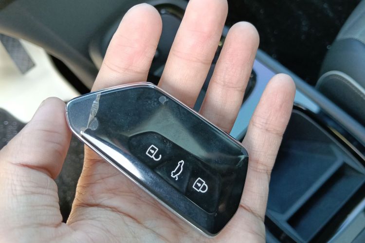 Volkswagen ID.3 2024 immagine di auto #11