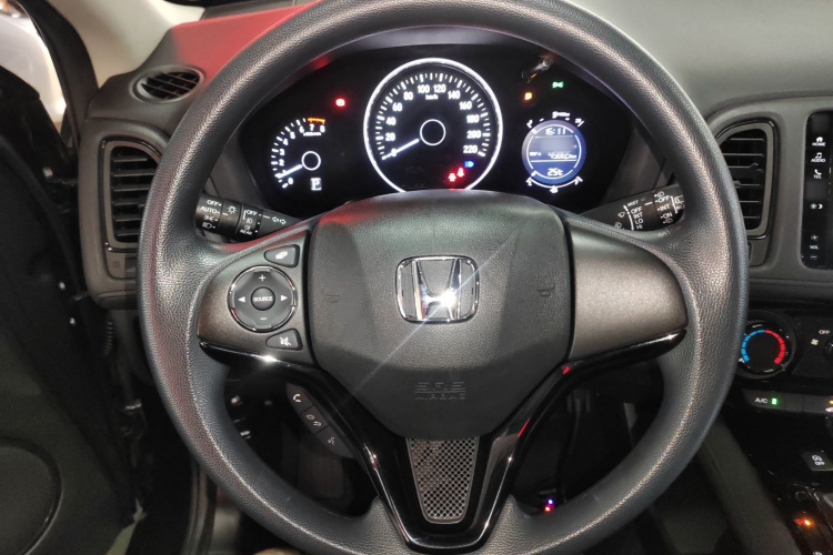 Honda VEZEL 2020 #11 Honda VEZEL 2020 car image #11