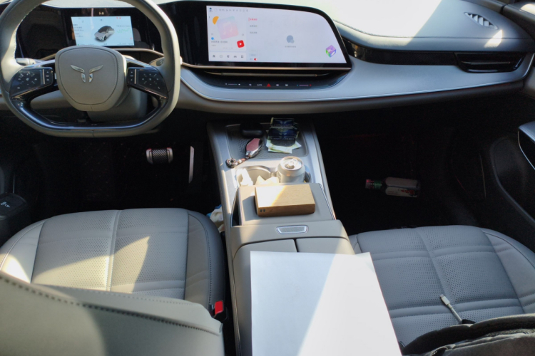 HongQi TianGong 08 2025 #11 HongQi TianGong 08 2025 car image #11