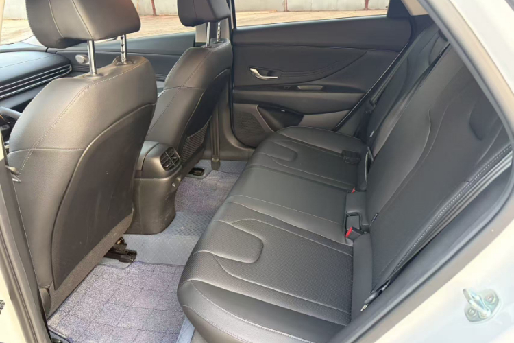 Hyundai Elantra EV 2024 car image #11