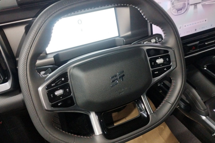 Jetour Traveller 2024 car image #11