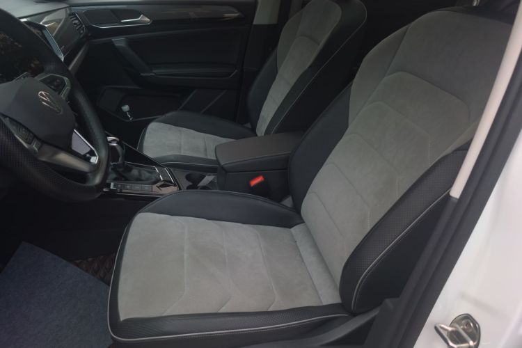 Volkswagen Tayron X 2022 car image #11