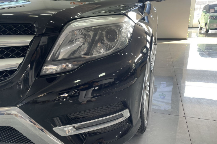 Mercedes-Benz GLK Class 2015 car image #11